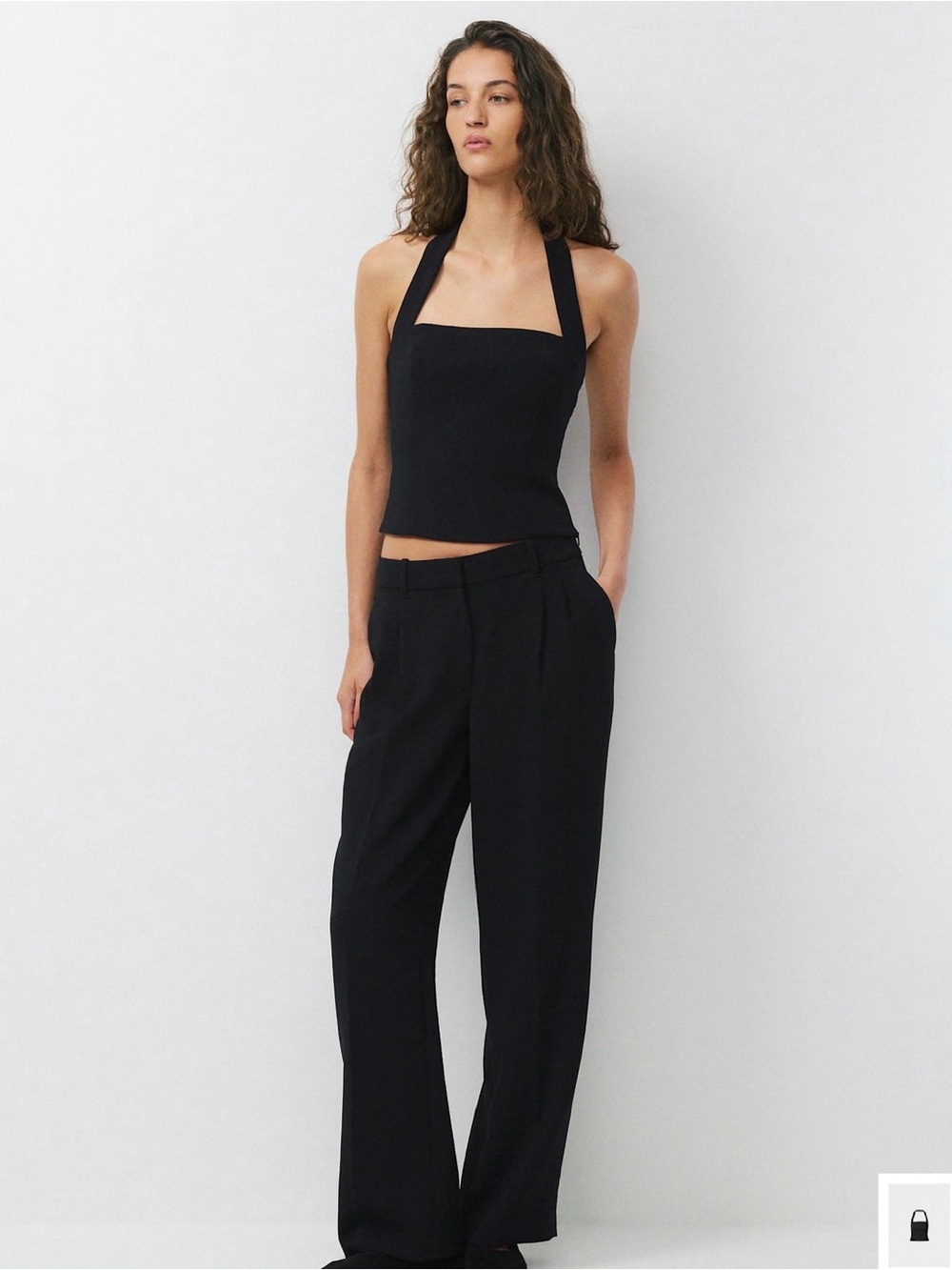 Aritzia Black Whisper Halter Top - Crepette Medium - Picture 1 of 8
